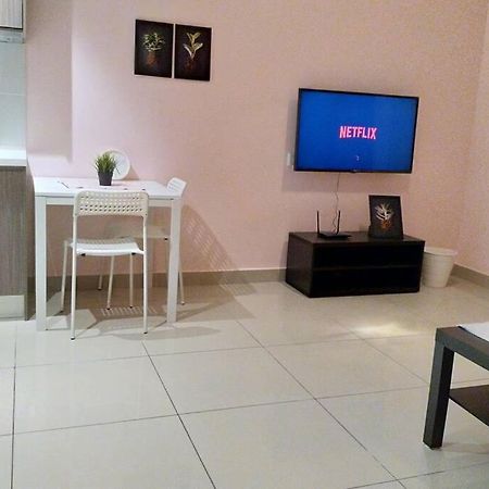 Hb1512- Hyve Studio Unit, Lake View, Cyberjaya, Free Wi-Fi, Free Parking, Netflix,Pool, 3038 Екстер'єр фото